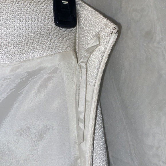 TAHARI ARTHUR S. LEVINE WHITE POLY BL SKIRT SZ 12 - Picture 10 of 13